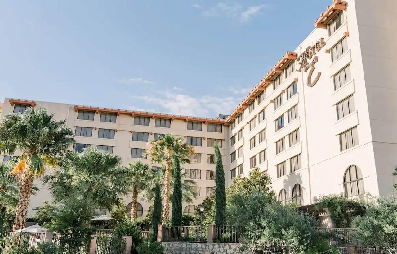 Hotel Encanto De Лас Крусес Екстериор снимка
